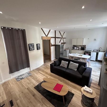 Bel Appartement En Coeur De Ville - 20 Minutes Du Pal Мулен Экстерьер фото